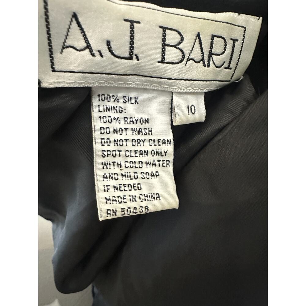 *Flawed A.J. Bari Black Silk Beaded Cocktail Dress Short Sleeve Sequins Size 10 - Picture 9 of 16